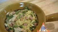 Thai-Style Noodles Baked in Clay Pot, 'Bamee Gai Op Mor Din' Thai-Style Noodles Baked in Clay Pot, 'Bamee Gai Op Mor Din'
