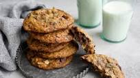 Thick-and-Gooey Chocolate-Chip Cookies Thick-and-Gooey Chocolate-Chip Cookies