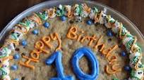 Easy to make Giant Cookie Recipe Easy to make Giant Cookie Recipe