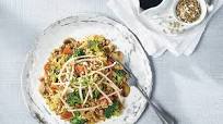 Chop suey au tofu et aux légumes du moment par TOUGO Chop suey au tofu et aux légumes du moment par TOUGO