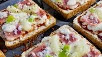 Hawaiian pizza bread Hawaiian pizza bread