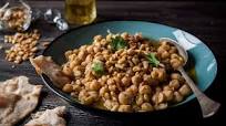 Rustic hummus with cumin and pine nuts (hummus balila) Rustic hummus with cumin and pine nuts (hummus balila)
