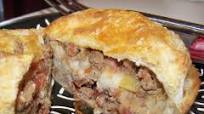 Traditional English Beef & Potato Picnic Pies - Pasties Traditional English Beef & Potato Picnic Pies - Pasties