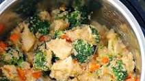 Instant Pot Chicken, Broccoli, and Quinoa with Cheese Instant Pot Chicken, Broccoli, and Quinoa with Cheese