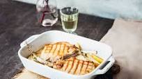 Roasted pork chops with caramelized pears and thyme Roasted pork chops with caramelized pears and thyme