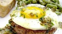 Steak Hache Avec Oeufs a Cheval (Hamburgers W/ Eggs on Horseback Steak Hache Avec Oeufs a Cheval (Hamburgers W/ Eggs on Horseback