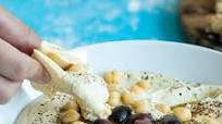 Creamy Hummus with Greek Yogurt Creamy Hummus with Greek Yogurt