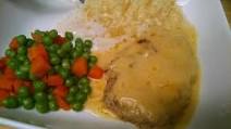 PORK CHOPS IN CHEESE SAUCE PORK CHOPS IN CHEESE SAUCE