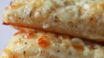 Easy Cheesy Breadsticks Easy Cheesy Breadsticks