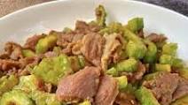 Beef and Bitter melon Stir-fry In Soybean Sauce Beef and Bitter melon Stir-fry In Soybean Sauce