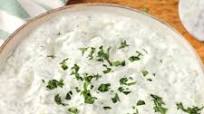 Low-FODMAP Greek Tzatziki Sauce Low-FODMAP Greek Tzatziki Sauce