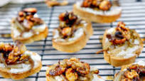 Goat Cheese Crostini with Candied Walnuts and Caramelized Onions Goat Cheese Crostini with Candied Walnuts and Caramelized Onions