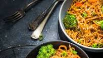 INSTANT POT VEGETABLE CHOW MEIN NOODLES RECIPE INSTANT POT VEGETABLE CHOW MEIN NOODLES RECIPE