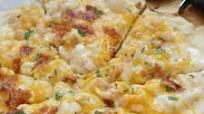 Garlic Shrimp Alfredo Pizza Garlic Shrimp Alfredo Pizza