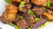Binagoongang Talong with Lechon Kawali (Crispy Binagoongan) Binagoongang Talong with Lechon Kawali (Crispy Binagoongan)