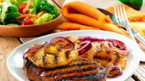 Chuletas de Cerdo con Piña Chuletas de Cerdo con Piña