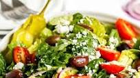 Panera Greek Salad & Dressing {Copycat} Panera Greek Salad & Dressing {Copycat}