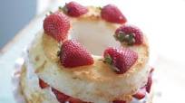 Strawberry Bundt Shortcake Strawberry Bundt Shortcake