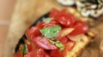 Bruschetta with tomato & basil Bruschetta with tomato & basil