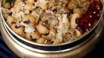 Karamani Sundal (Black Eyed Peas Sundal) Karamani Sundal (Black Eyed Peas Sundal)