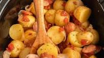Crock Pot Sausage and Potatoes Crock Pot Sausage and Potatoes