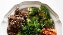 Korean Ground Beef and Broccoli Bowls Korean Ground Beef and Broccoli Bowls