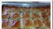 Torta de espinafre grega - spanakopita Torta de espinafre grega - spanakopita