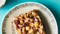 Chewy No-Bake Grain and Oat Bars Chewy No-Bake Grain and Oat Bars