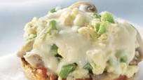 Egg and Mozzarella Breakfast Pizza Egg and Mozzarella Breakfast Pizza