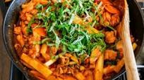 Dak Galbi (Korean Spicy Chicken Stir Fry) Dak Galbi (Korean Spicy Chicken Stir Fry)