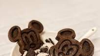 Cookies & Cream Mickey Waffle Sundae Cookies & Cream Mickey Waffle Sundae