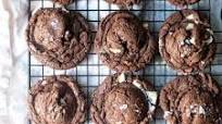 Double Chocolate Cookies with White Chocolate Chunks Double Chocolate Cookies with White Chocolate Chunks