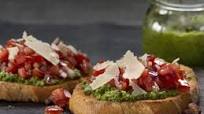 Bruschetta with Basil & Cashew Pesto Bruschetta with Basil & Cashew Pesto