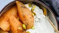 Honey-Poached Pears With Yogurt & Granola Honey-Poached Pears With Yogurt & Granola