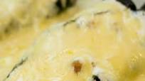 Chiles Rellenos de Atún con Crema Chiles Rellenos de Atún con Crema