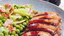 Pan-seared duck breast with blackberry sauce Pan-seared duck breast with blackberry sauce