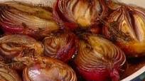 Roasted Red Onions with Butter, Honey, and Balsamic Vinegar Roasted Red Onions with Butter, Honey, and Balsamic Vinegar