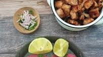 Tacos de carnitas de atún/ Tuna carnitas tacos Tacos de carnitas de atún/ Tuna carnitas tacos