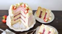 White Chocolate Strawberry Cake White Chocolate Strawberry Cake
