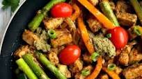 One-Pan Quorn Chicken with Vegetables One-Pan Quorn Chicken with Vegetables