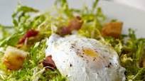 Curly-Endive Salad with Bacon and Poached Eggs Curly-Endive Salad with Bacon and Poached Eggs