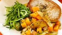 Butternut Squash and Apples With Pan Seared Pork Chop Butternut Squash and Apples With Pan Seared Pork Chop