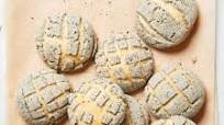Black Sesame Melon Pan Black Sesame Melon Pan