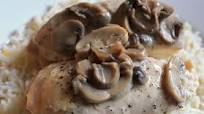 Easy Slow Cooker Recipes - Mushroom Chicken Easy Slow Cooker Recipes - Mushroom Chicken