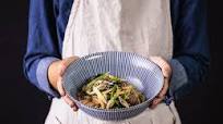 5-ingredient stir-fried udon noodles with spinach and beef 5-ingredient stir-fried udon noodles with spinach and beef