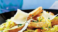 Spaghetti Squash with Chicken, Pears & Parmesan Spaghetti Squash with Chicken, Pears & Parmesan