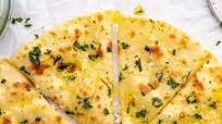 Gluten Free Garlic Bread Pizza Recipe (low FODMAP, vegan + dairy free option) Gluten Free Garlic Bread Pizza Recipe (low FODMAP, vegan + dairy free option)