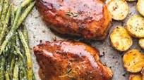 Sheet Pan Chicken, Potatoes and Green Beans Sheet Pan Chicken, Potatoes and Green Beans