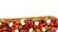 Pesto Antipasto Crusty Bread - Appetizer Pesto Antipasto Crusty Bread - Appetizer