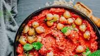 Hummus with Beetroot Hummus with Beetroot
